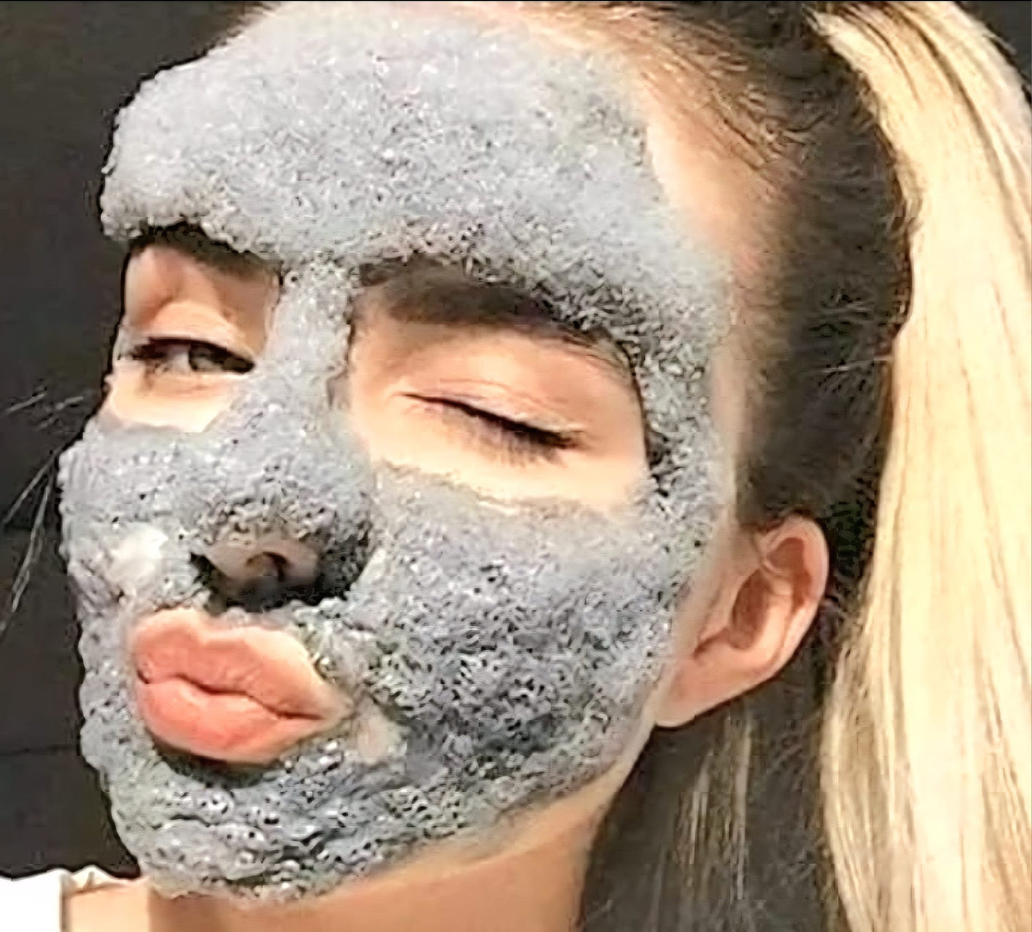 2+1 Free Detox Bamboo Charcoal Oxygen
Bubble Cleansing Mask Cream